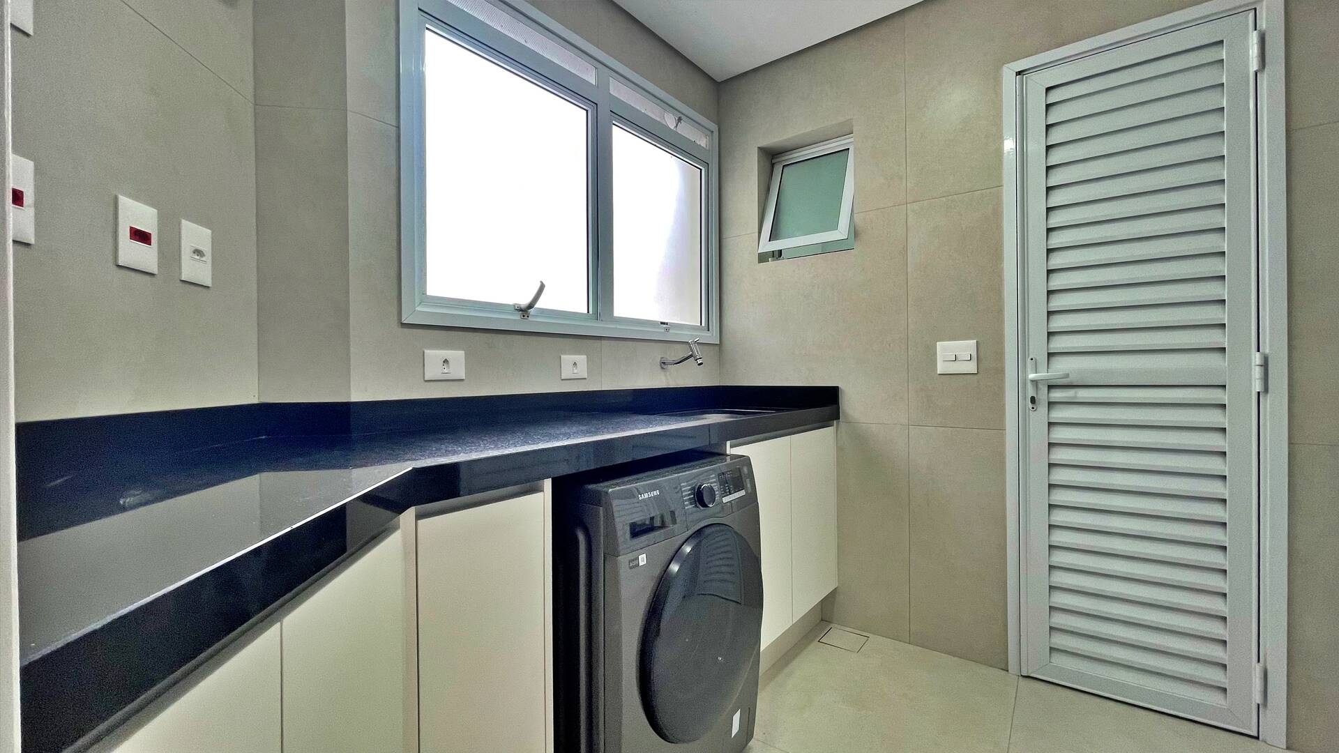 Apartamento à venda com 4 quartos, 192m² - Foto 10