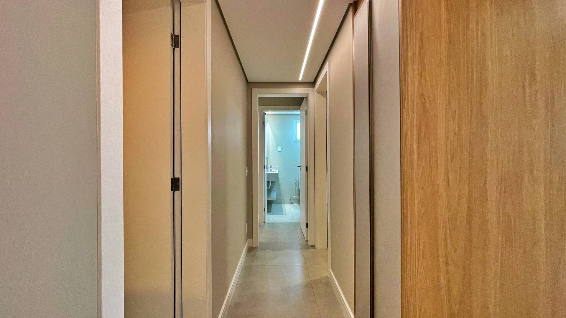 Apartamento à venda com 4 quartos, 192m² - Foto 14