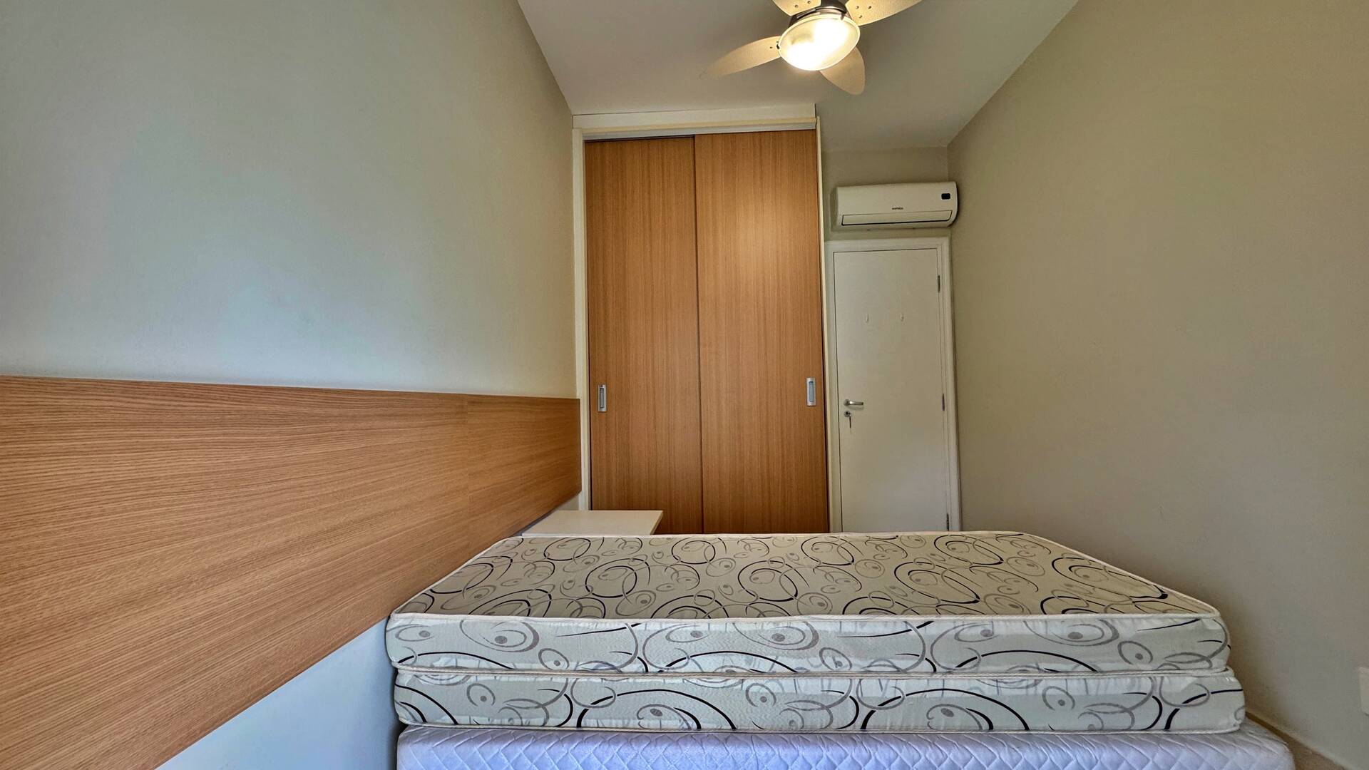 Apartamento à venda com 3 quartos, 106m² - Foto 19