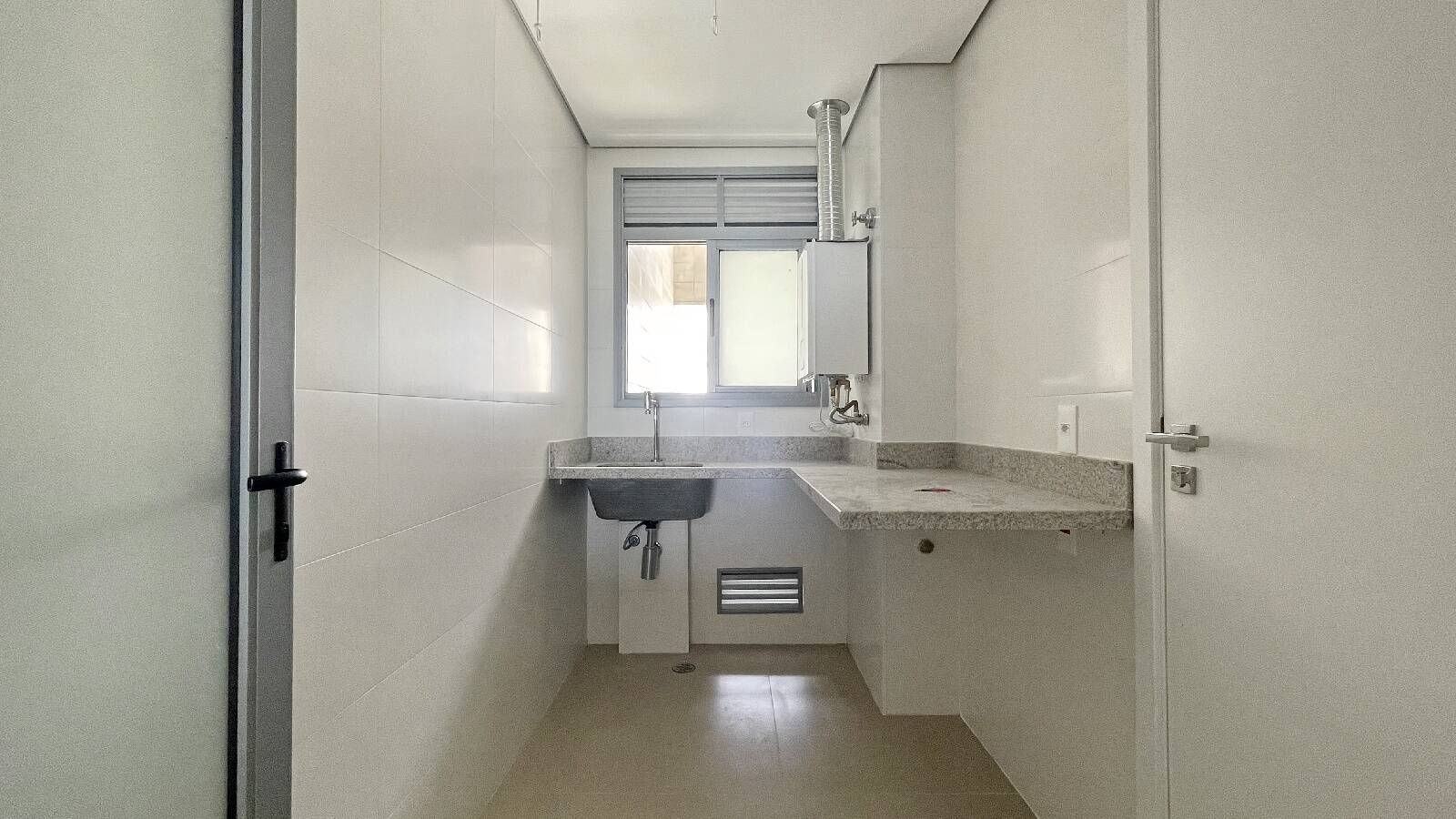 Apartamento à venda com 2 quartos, 137m² - Foto 17