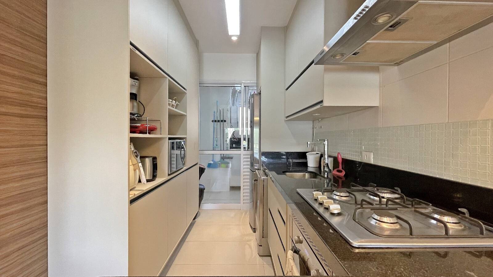 Apartamento à venda com 3 quartos, 138m² - Foto 7