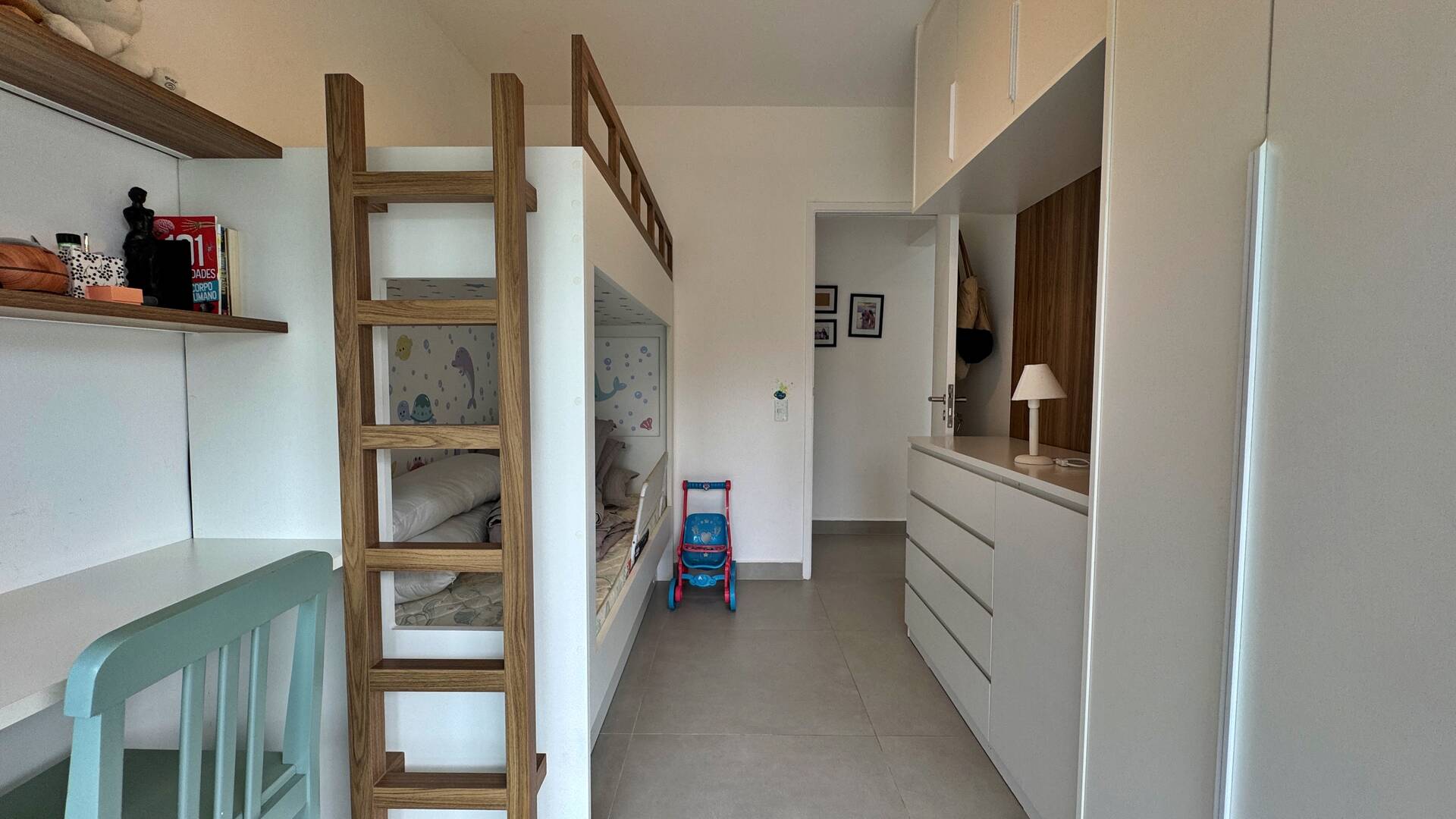 Apartamento à venda com 3 quartos, 98m² - Foto 11