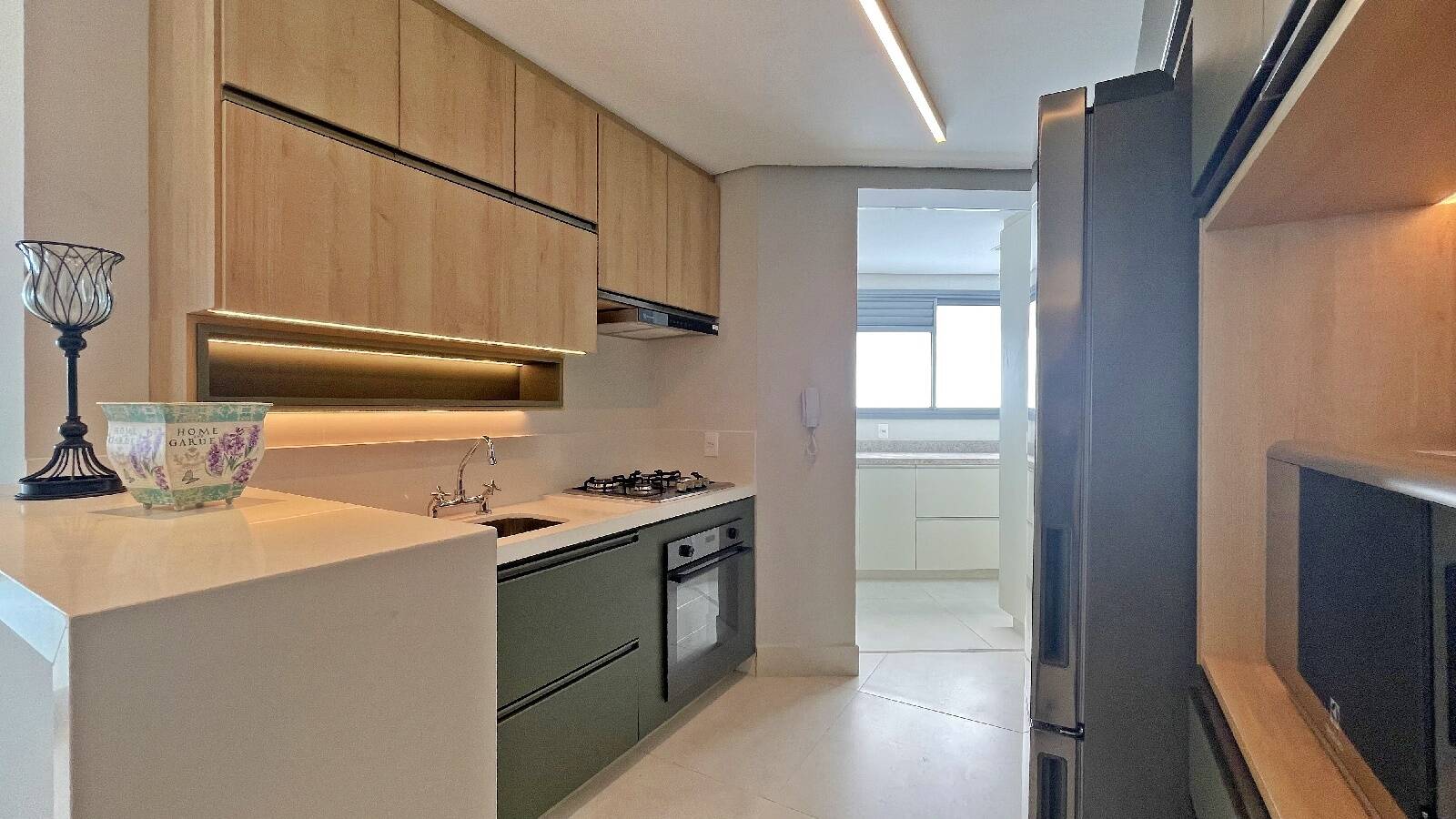 Apartamento à venda com 3 quartos, 141m² - Foto 17