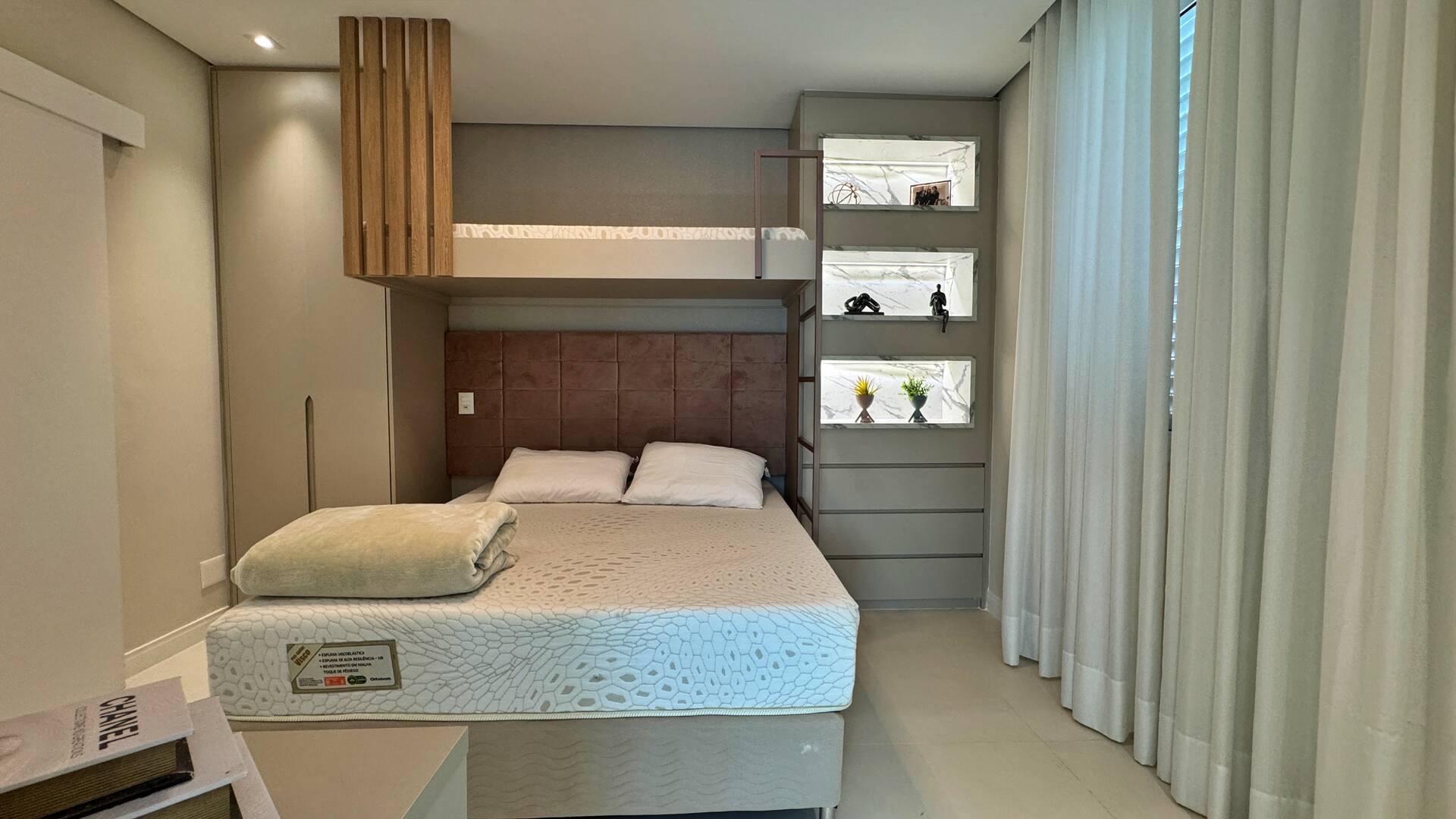 Apartamento à venda com 4 quartos, 320m² - Foto 16