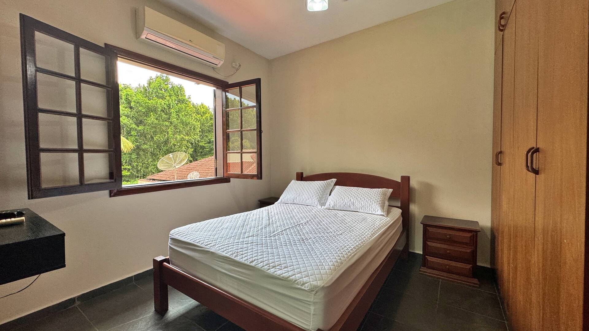 Casa à venda com 4 quartos, 250m² - Foto 23