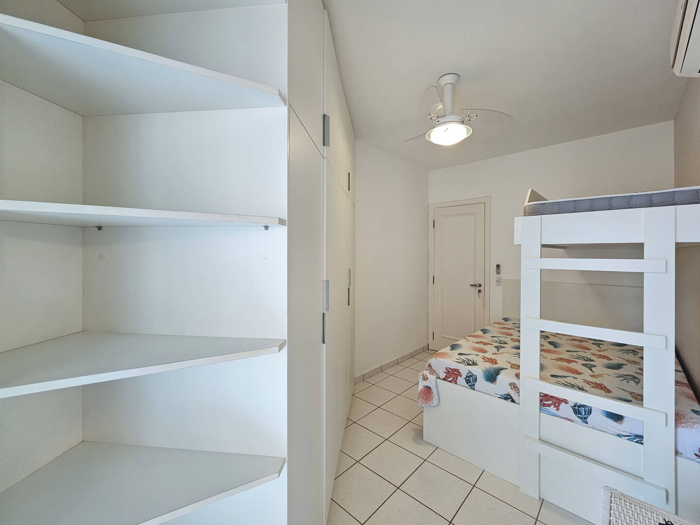 Apartamento à venda com 3 quartos, 111m² - Foto 18