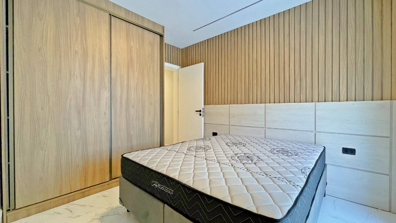 Apartamento à venda com 3 quartos, 153m² - Foto 16