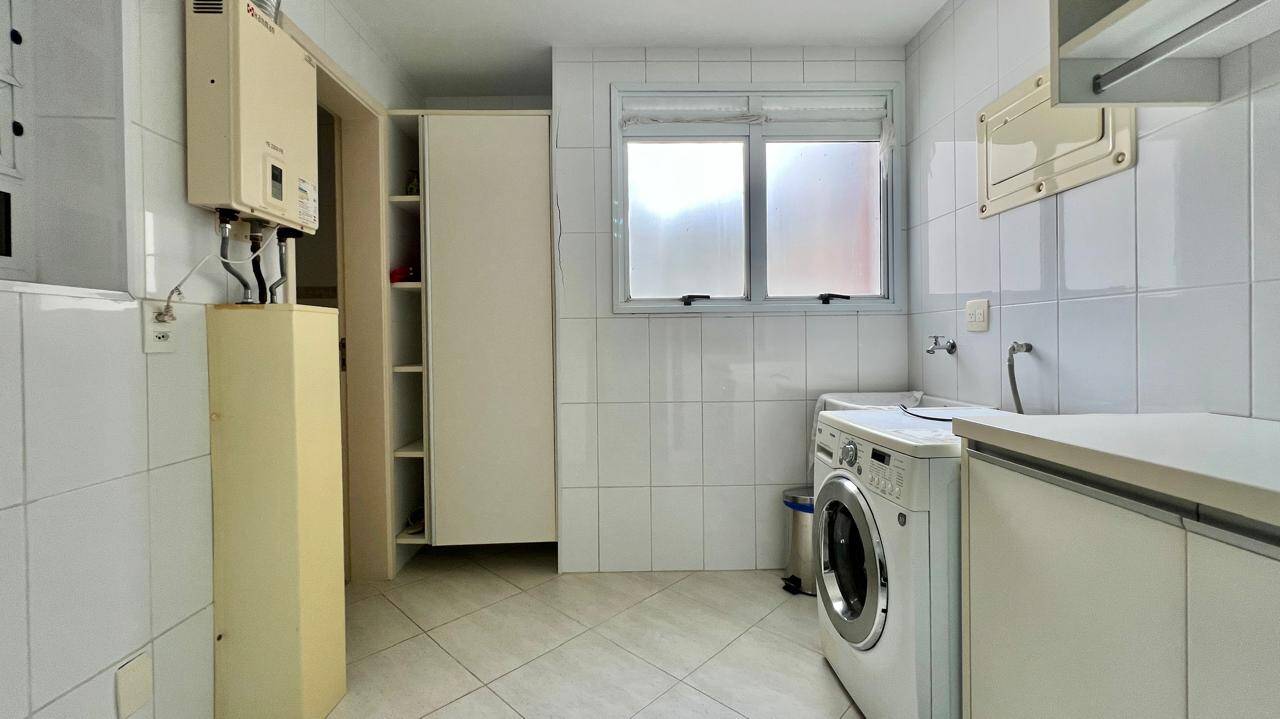 Apartamento à venda com 3 quartos, 131m² - Foto 15