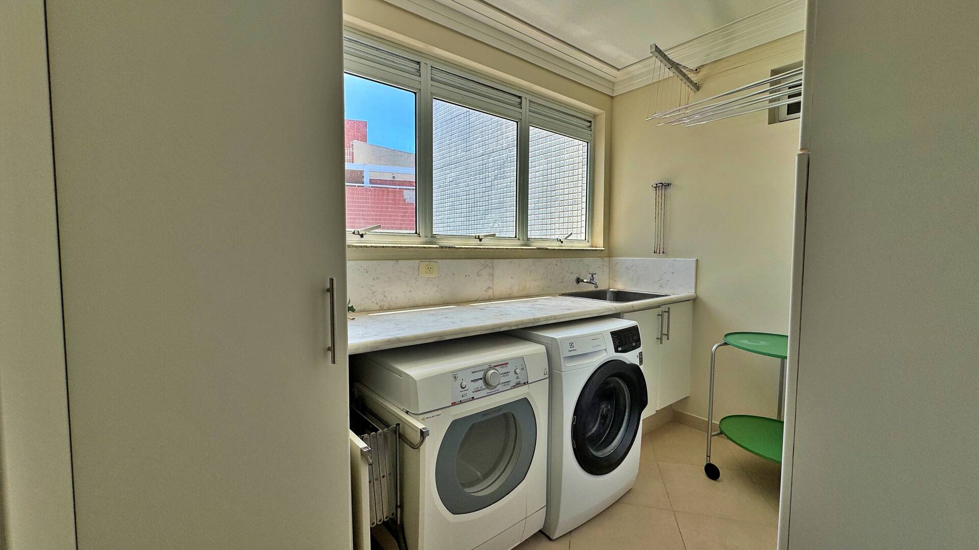 Apartamento à venda com 33 quartos, 203m² - Foto 25