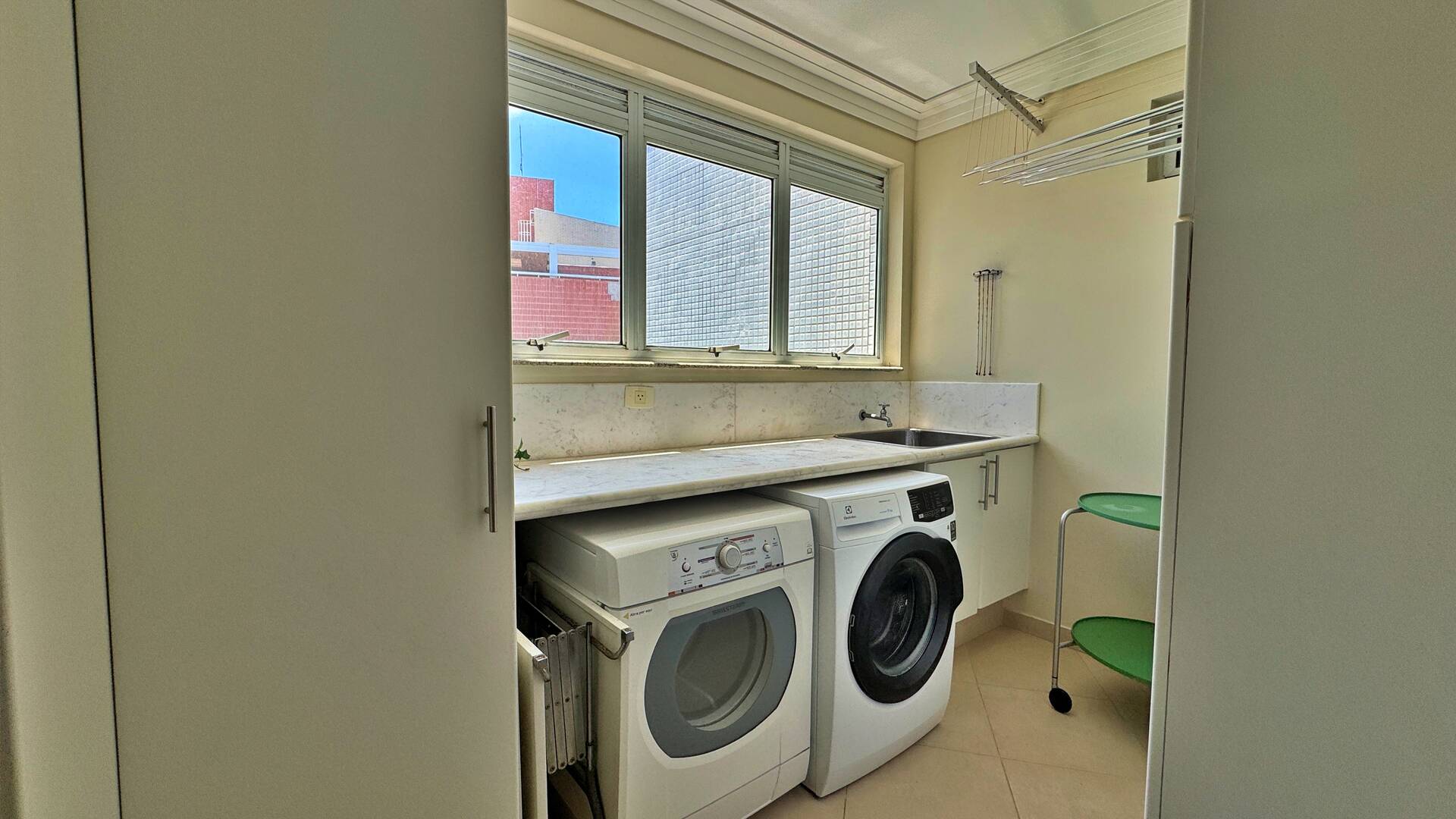 Apartamento à venda com 33 quartos, 203m² - Foto 26